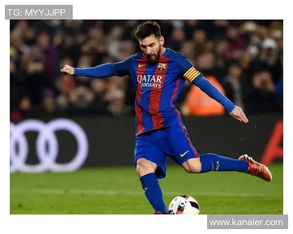 足球明星小卡自印引发球迷热潮展现个人魅力与职业生涯精彩瞬间